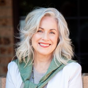 Sue-Tsiagaros-Business-Minds-Podcast